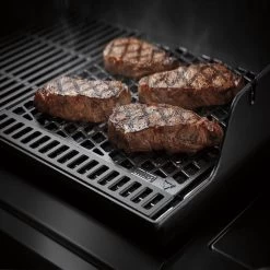 Weber WEBER CRAFTED Dual-Sided Sear Grate -Weber Store mewusehptiah