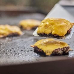 Weber Griddle Spatula (WEB-6779) -Weber Store web 6779 d 04 23